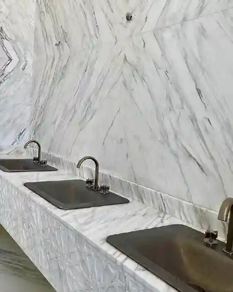 بديل الرخام للواجهات الخارجية والأسوار بالرياض