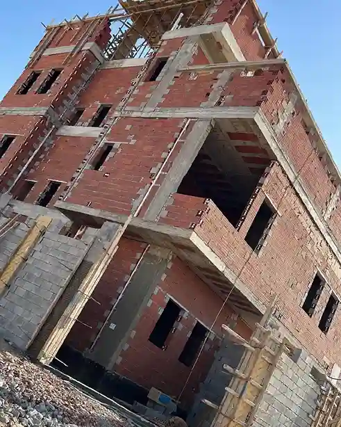 ترميم واجهات مباني سكنية جماعية بالرياض