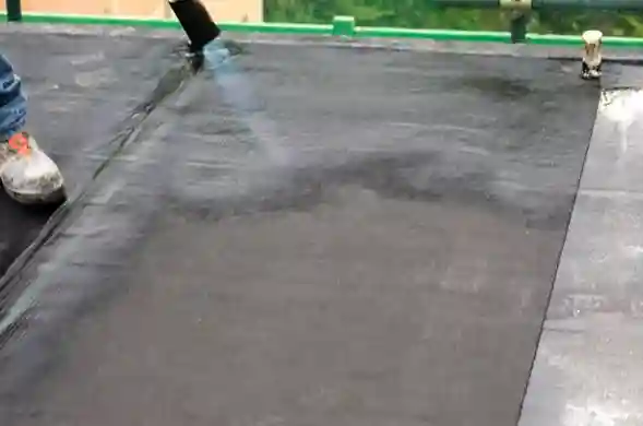 العزل بالبيتومين (الرولات) والأكريليك بالرياض