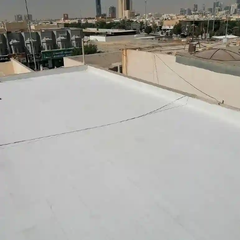 عزل أسطح المباني التجارية بالرياض